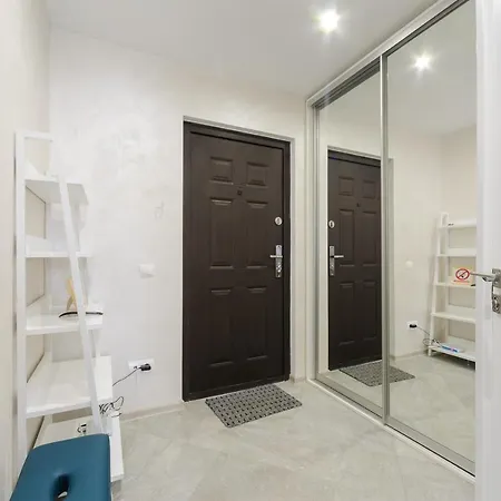 Apartland On Frunzenskaya